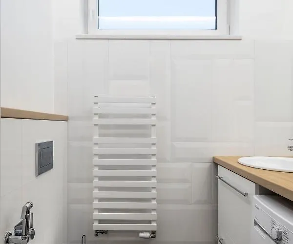 Shortstaypoland Bartycka * Warszawa