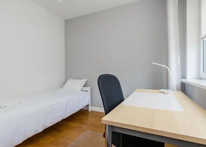 Shortstaypoland Bartycka * Warszawa