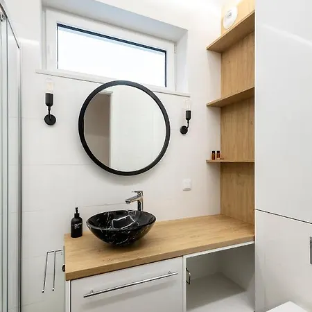 Shortstaypoland Bartycka Appartamento *