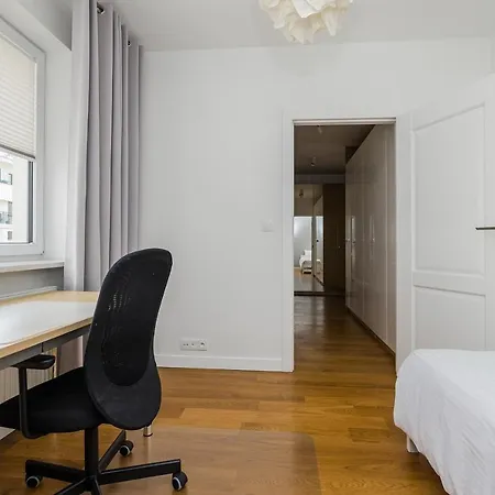 Shortstaypoland Bartycka * Varsovie
